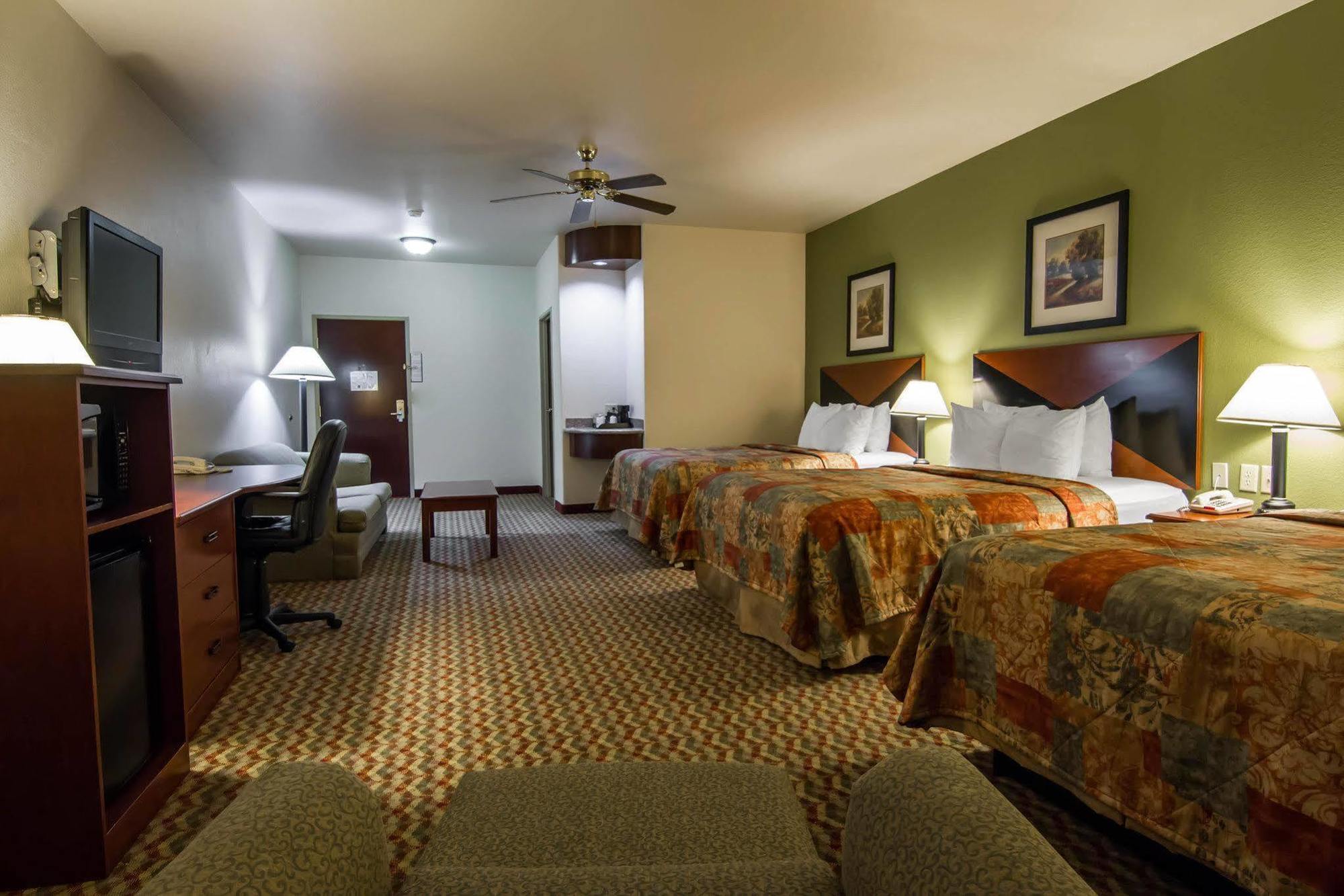 Hotel Clarion & South Weatherford